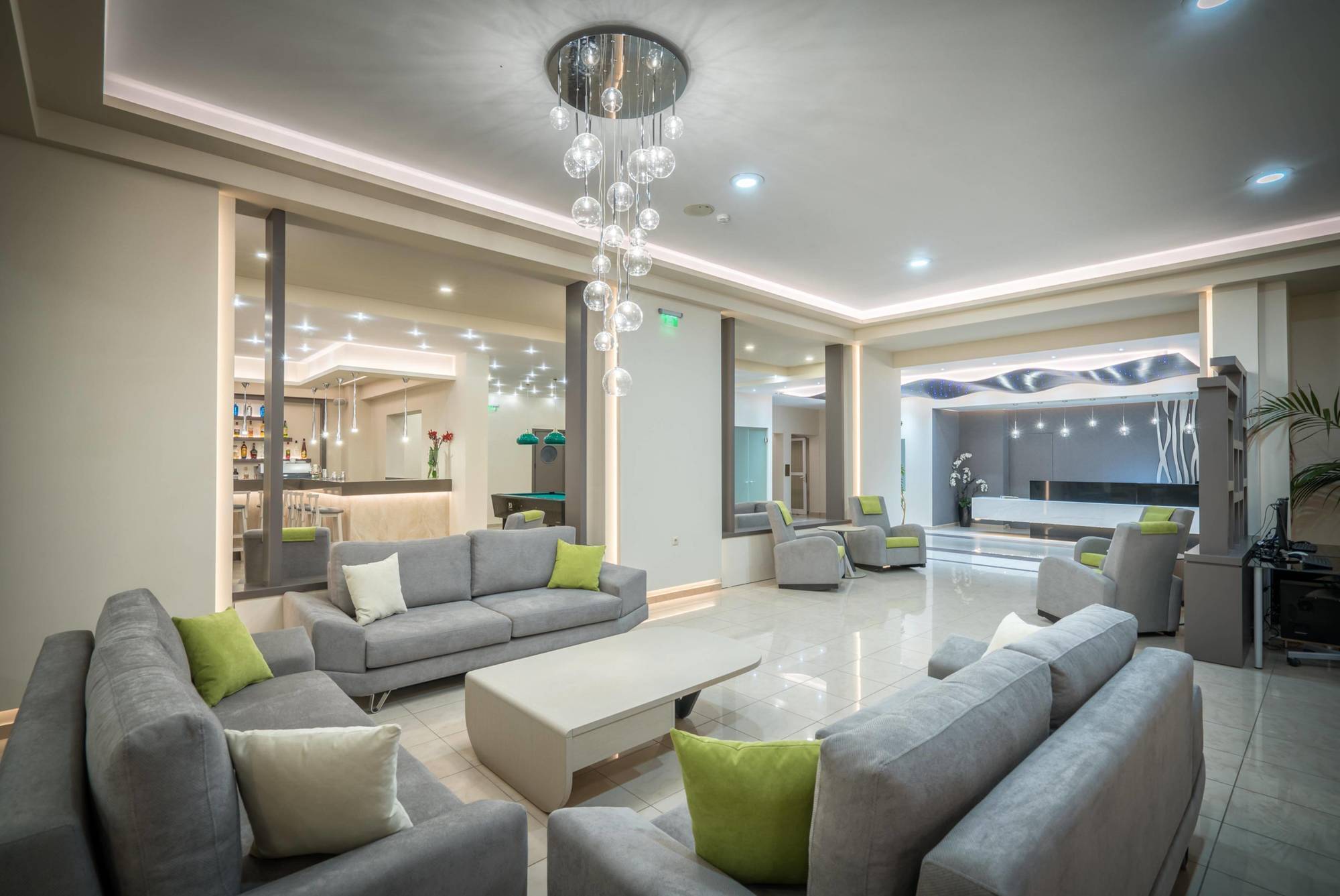 Park Hotel & Spa 티실리비 외부 사진